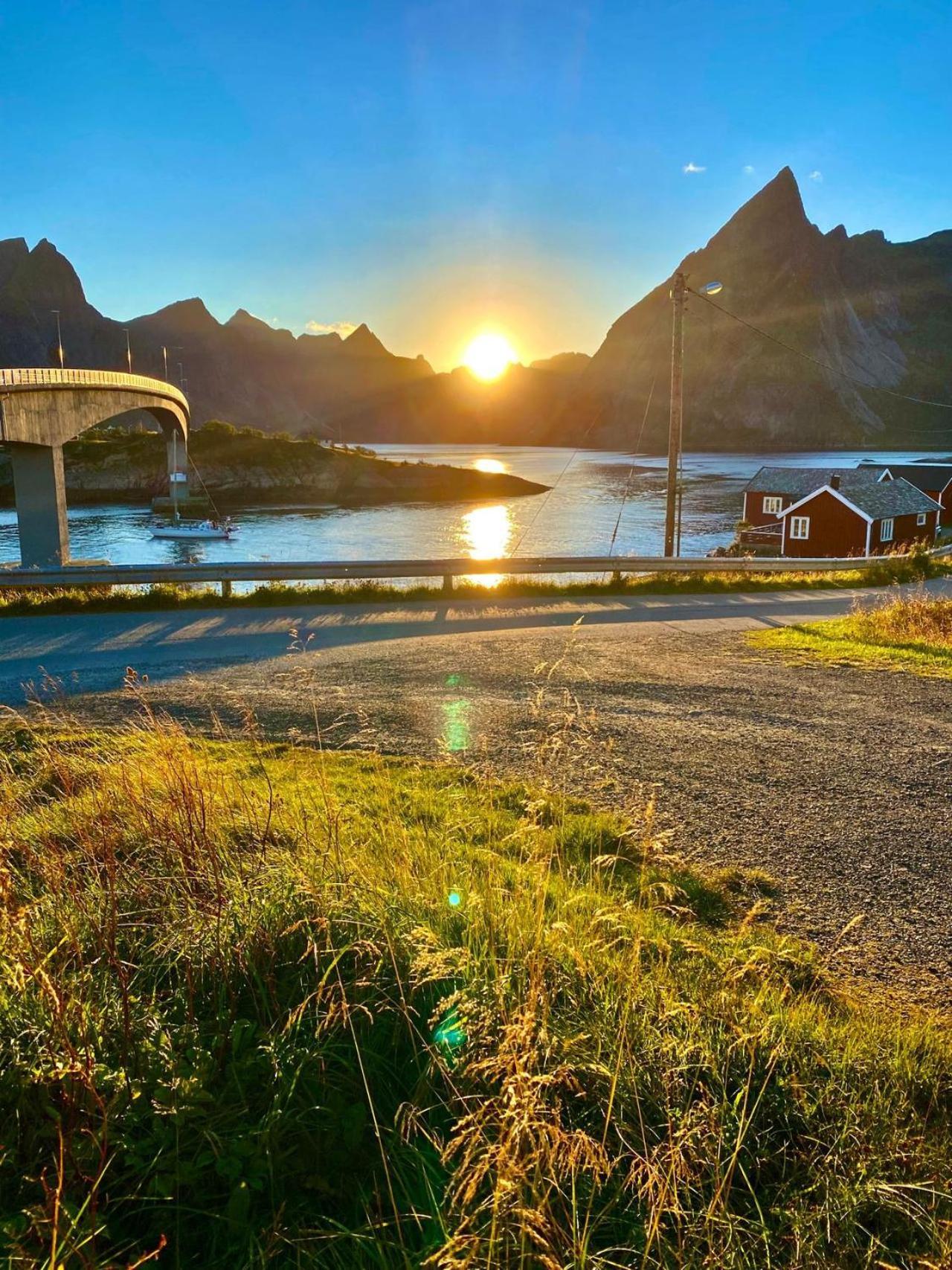 Kb Basement Apartment Sørvågen 外观 照片