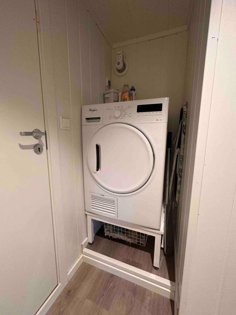 Kb Basement Apartment Sørvågen 外观 照片