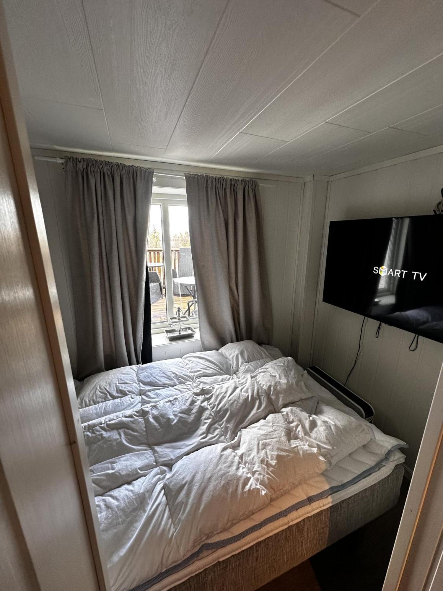 Kb Basement Apartment Sørvågen 外观 照片